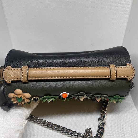 🎡Fendi Double Baguette Flower Studded Micro Bag - Picture 11 of 16